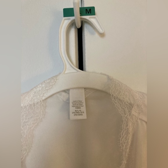 Victoria's Secret Bridal Robe Size M - Picture 3 of 5